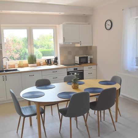 Voeroesko Apartmanhaz Balatonalmádi Exterior foto