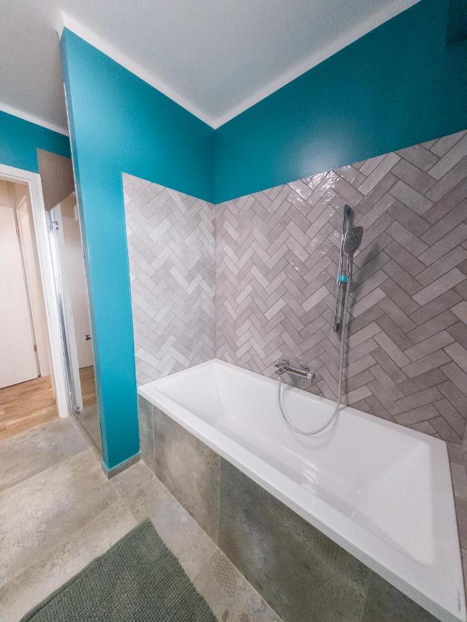 Voeroesko Apartmanhaz Balatonalmádi Exterior foto