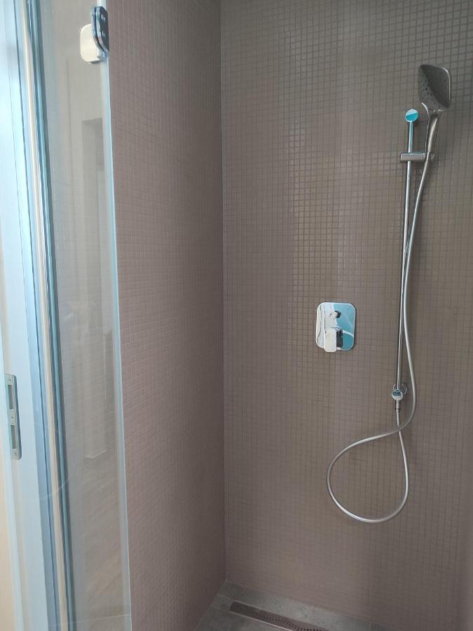 Voeroesko Apartmanhaz Balatonalmádi Exterior foto