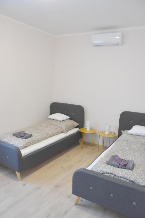 Voeroesko Apartmanhaz Balatonalmádi Exterior foto